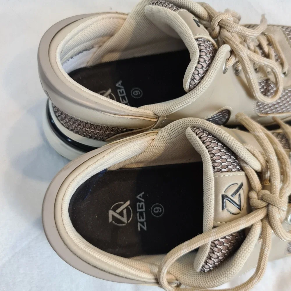 ZEBA Sneakerd Men's Hands Free Step In‎ Shoes Size 9 Beige Low Top Laces Slip On